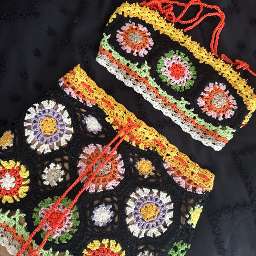 Colorful Crochet Set - Picture 3 of 3